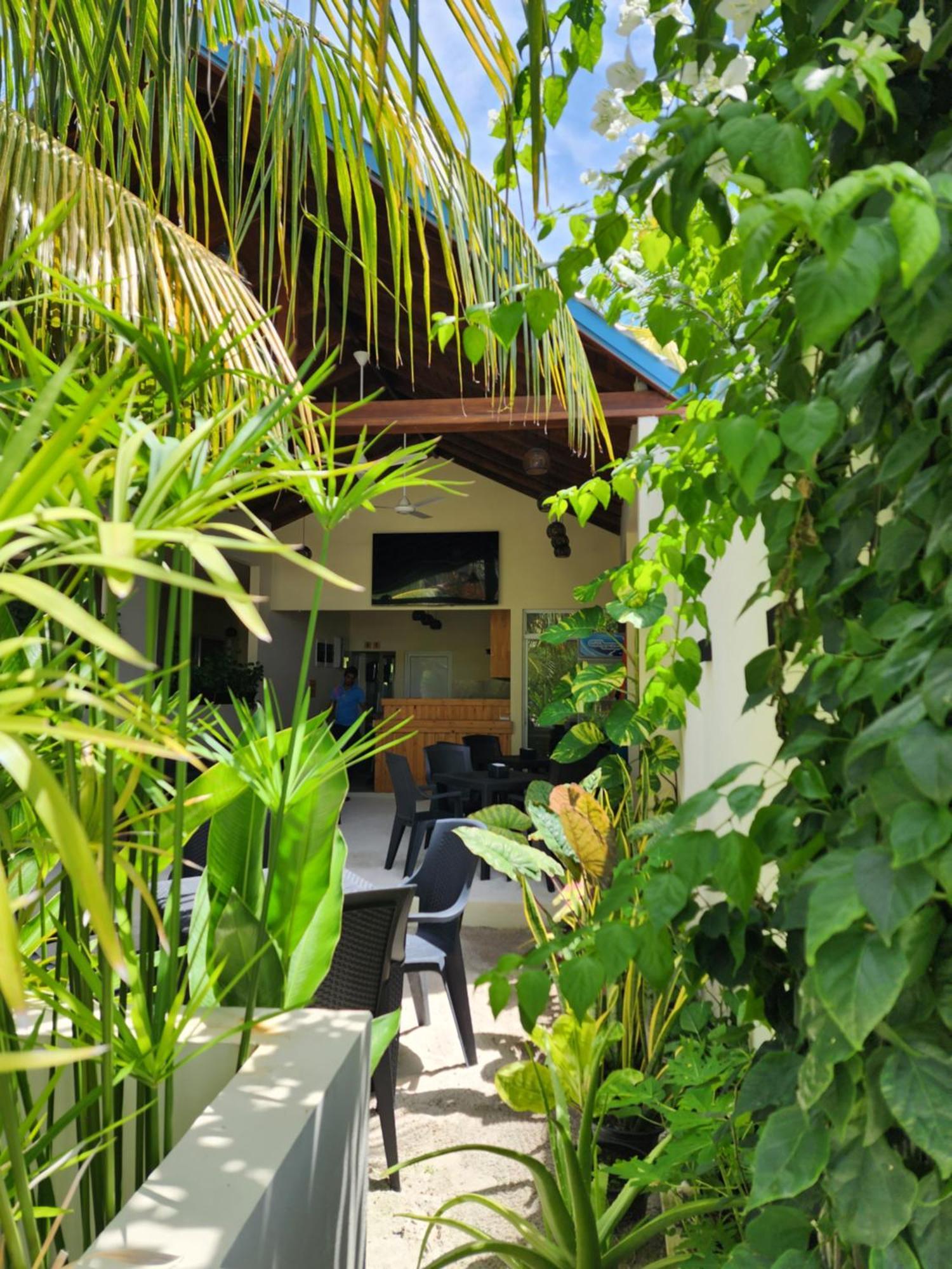 Hotel Dhigurah Dhonveli Boutique Exterior foto